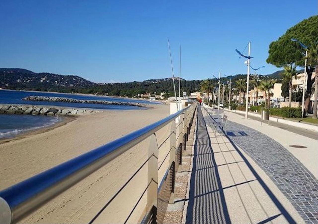 207-les Pieds Dans L’eau à 30m De La * Cavalaire-sur-Mer
